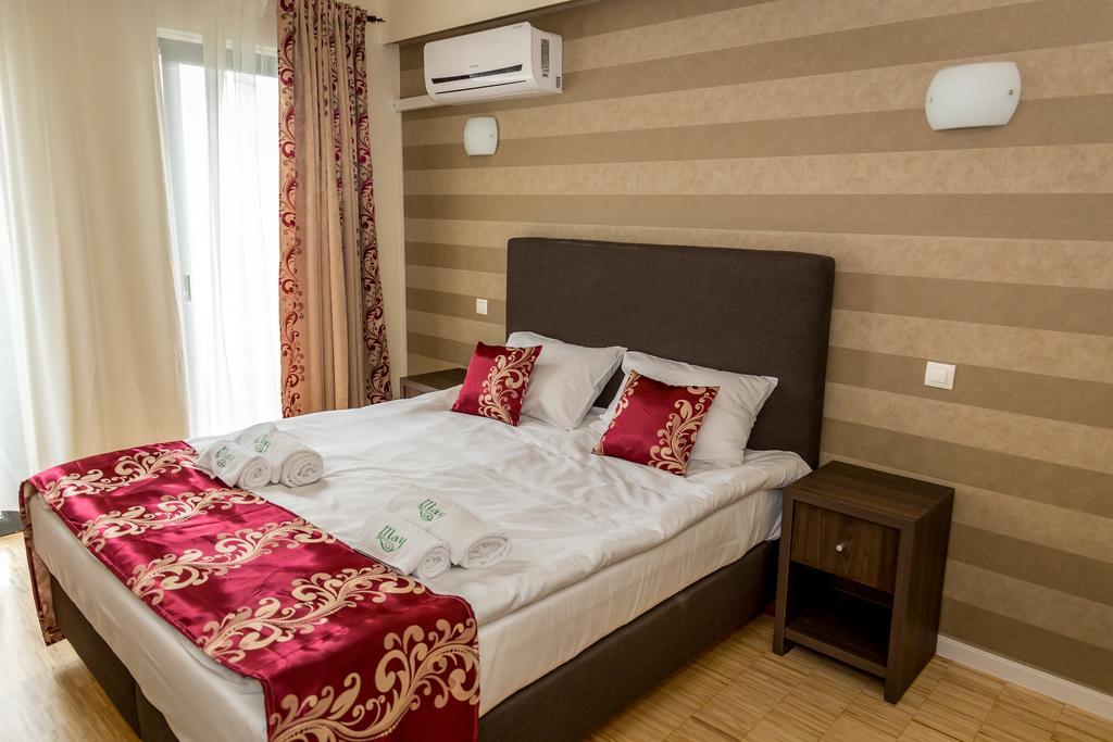 May Residence Dumbravita  المظهر الخارجي الصورة